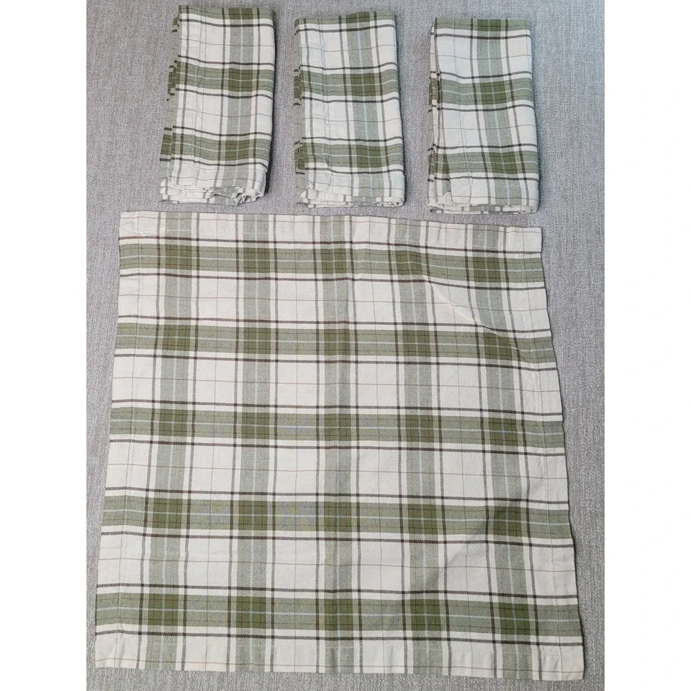 Pottery Barn 2010 Green Plaid Table Runner Placemats Napkins 9pcs Farmhouse RARE